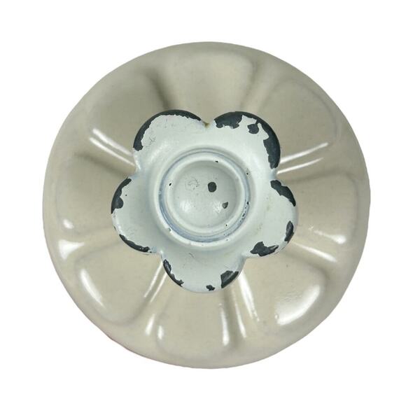 Anthropologie Other - Anthropologie White Floral Knob Drawer Pull